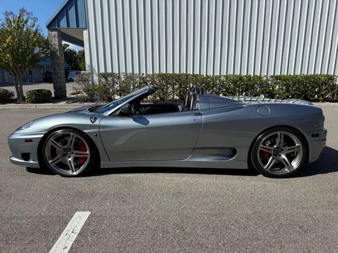 Used 2002 Ferrari 360 Spider image 2