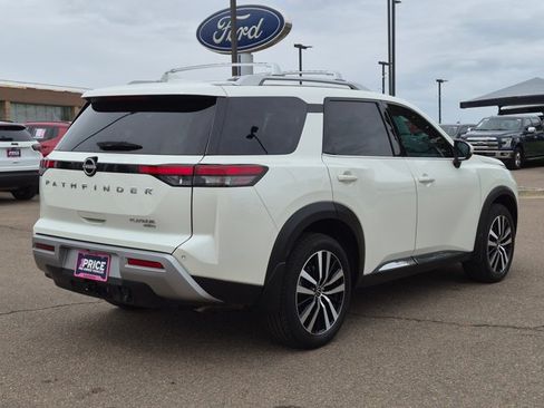 Used 2024 Nissan Pathfinder Platinum AWD/4WD image 5