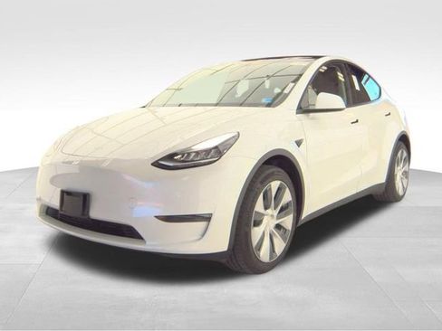 Used 2020 Tesla Model Y Long Range AWD/4WD image 3