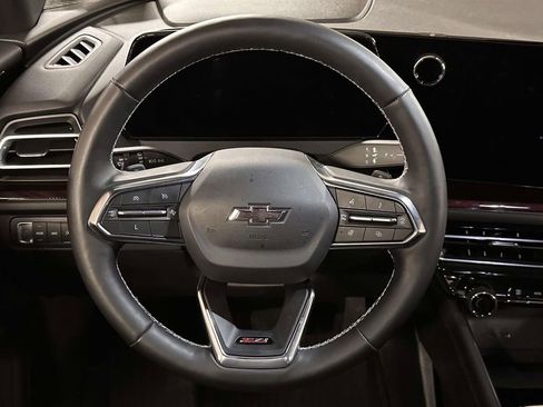 Used 2024 Chevrolet Traverse Z71 image 20