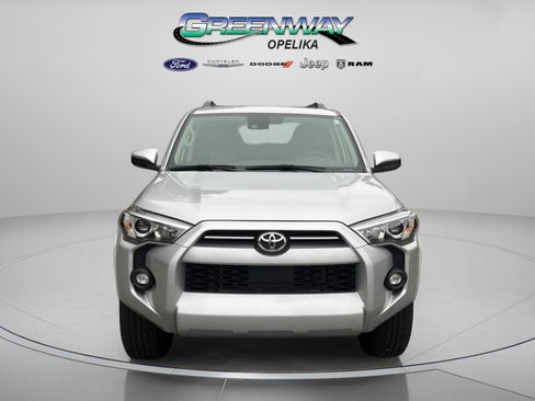 Used 2024 Toyota 4Runner SR5 RWD image 3