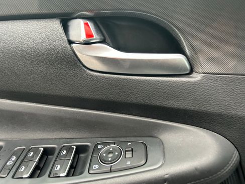 Used 2022 Hyundai Santa Fe SE image 10