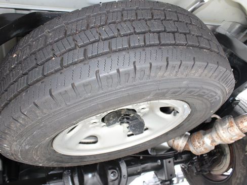 Used 2025 Chevrolet Express 2500 w/ Driver Convenience Package RWD image 39