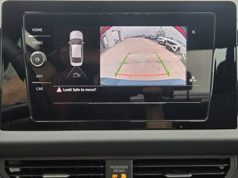 New 2026 Volkswagen Jetta SE FWD image 16