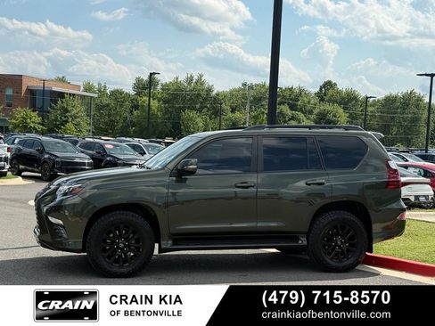 Used 2022 Lexus GX 460 w/ Black Line Special Edition AWD/4WD image 4