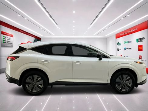 Used 2025 Nissan Murano SL AWD/4WD image 8