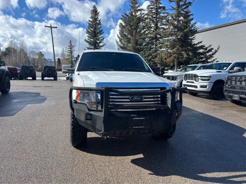 Used 2011 Ford F150 XLT w/ XLT Chrome Pkg image 9