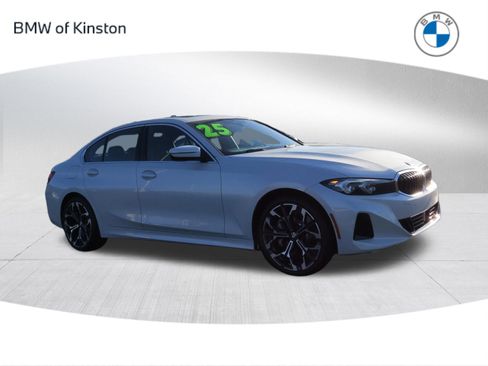 New 2025 BMW 330i xDrive Sedan w/ Convenience Package image 1