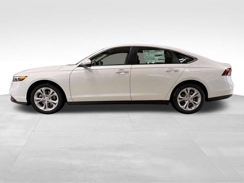 Used 2026 Honda Accord LX image 9
