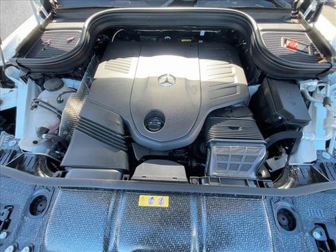 New 2025 Mercedes-Benz GLS 450 4MATIC image 17