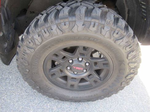 Used 2016 Toyota 4Runner Trail Premium image 12