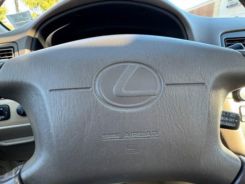 Used 1998 Lexus ES 330 image 16