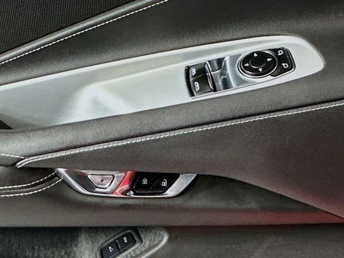 Used 2022 Chevrolet Corvette Stingray Coupe w/ 1LT image 18