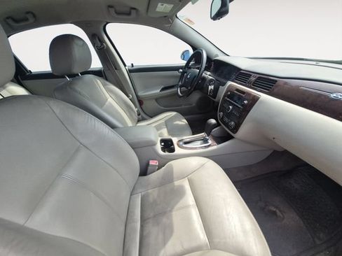 Used 2011 Chevrolet Impala LT w/ Luxury Edition Package FWD image 14