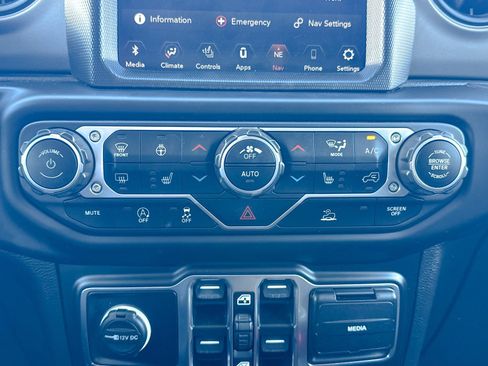 Used 2021 Jeep Wrangler Unlimited Sport image 28