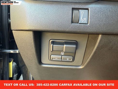 Used 2023 GMC Canyon Denali image 19