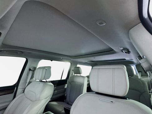 Used 2023 Jeep Grand Wagoneer 4WD image 15