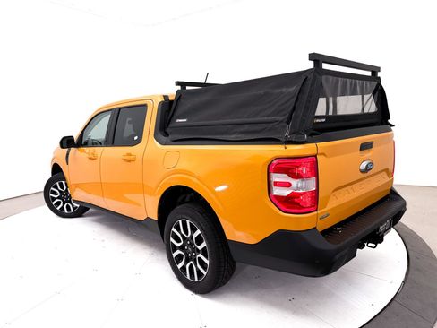 Used 2023 Ford Maverick Lariat w/ Lariat Luxury Package FWD image 2