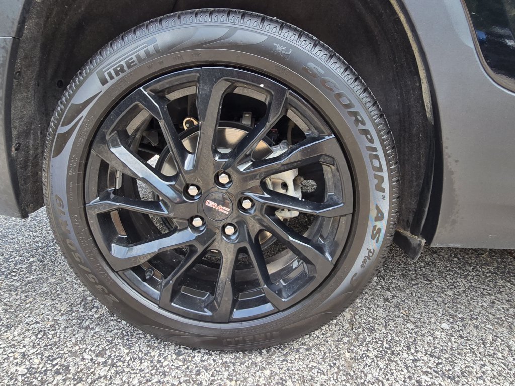 Used 2024 GMC Terrain SLT w/ Elevation Edition AWD/4WD image 19