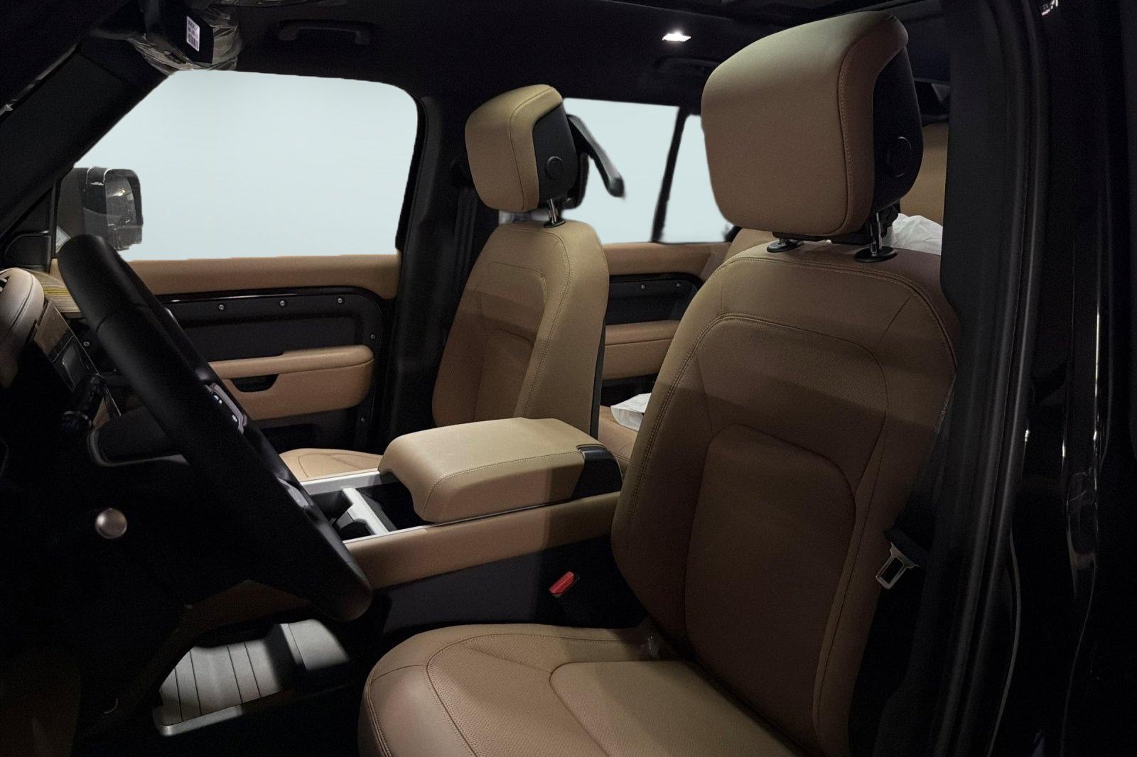New 2026 Land Rover Defender 110 X-Dynamic SE AWD/4WD image 5