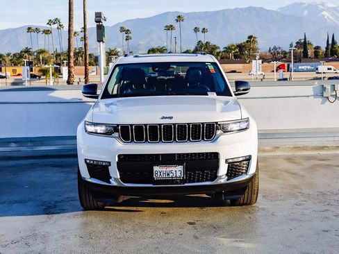 Used 2021 Jeep Grand Cherokee L Limited image 3