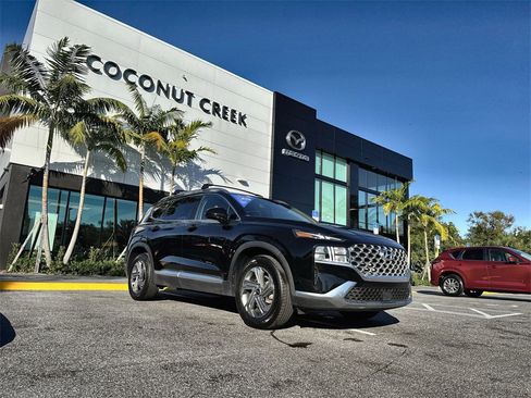 Used 2022 Hyundai Santa Fe SEL image 1