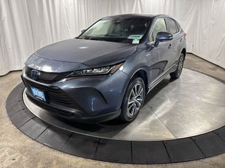 Used 2021 Toyota Venza LE video 1