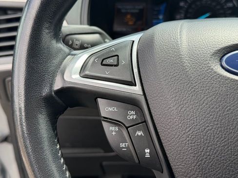 Used 2023 Ford Edge SEL AWD/4WD image 18