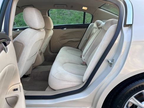 Used 2011 Buick Lucerne CX FWD image 27