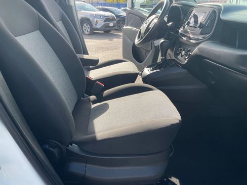 Used 2017 RAM ProMaster City Tradesman image 10