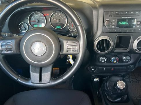 Used 2014 Jeep Wrangler Unlimited Sport AWD/4WD image 14