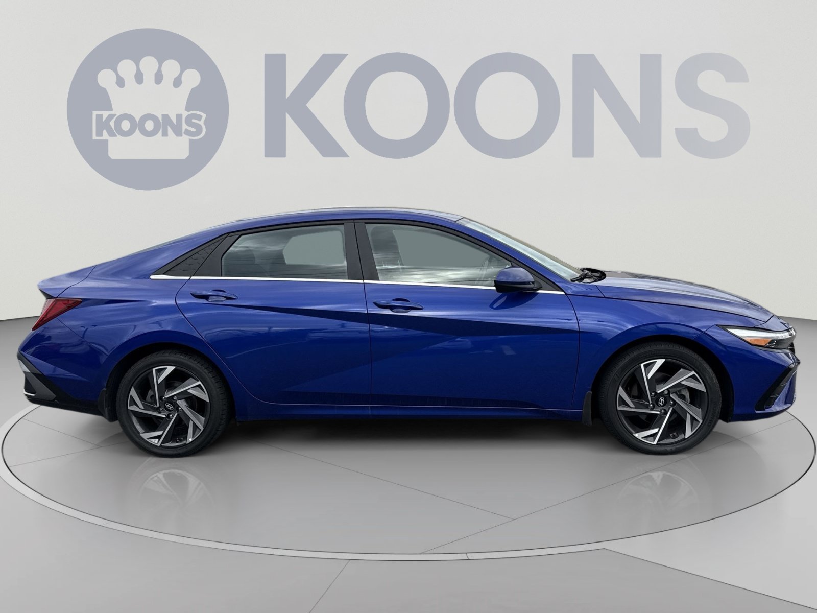 Used 2024 Hyundai Elantra SEL w/ Convenience Package FWD image 8