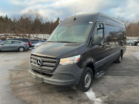 Used 2019 Mercedes-Benz Sprinter 170 image 3