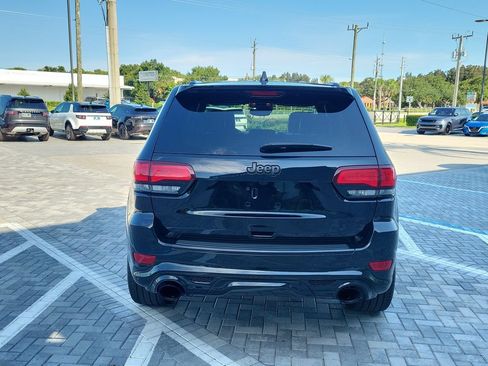 Used 2021 Jeep Grand Cherokee SRT AWD/4WD image 4