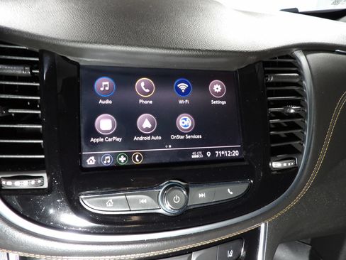 Used 2020 Chevrolet Trax Premier AWD/4WD image 15