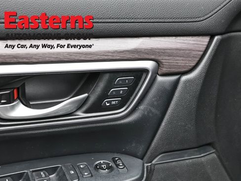 Used 2017 Honda CR-V Touring image 20
