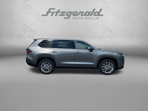 New 2026 Toyota Grand Highlander AWD image 8