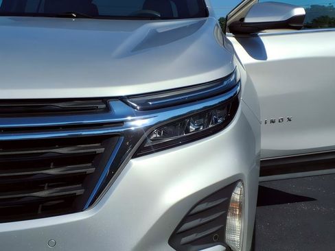 Used 2022 Chevrolet Equinox LT FWD image 10