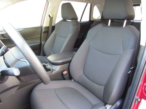 Certified 2024 Toyota RAV4 LE AWD/4WD image 11