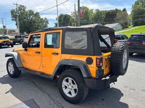 Used 2012 Jeep Wrangler Unlimited Sport AWD/4WD image 4