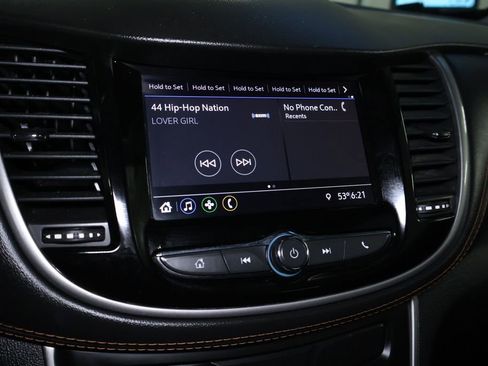 Used 2021 Chevrolet Trax LT image 23