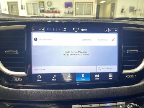 Certified 2025 Chrysler Pacifica Select FWD image 16