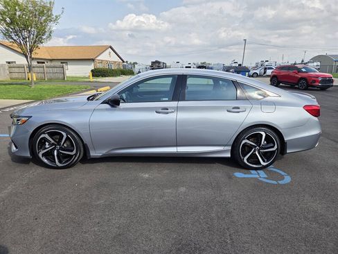 Used 2022 Honda Accord Sport image 6