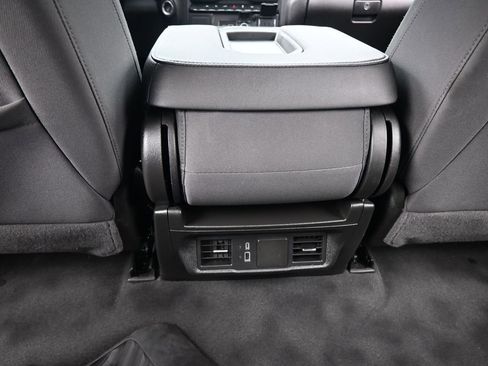 Used 2024 Chevrolet Silverado 1500 Custom image 37