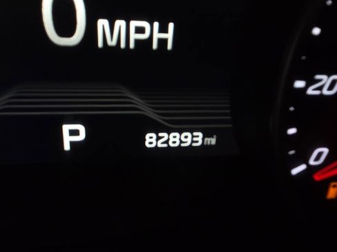 Used 2019 Kia Stinger Premium image 9