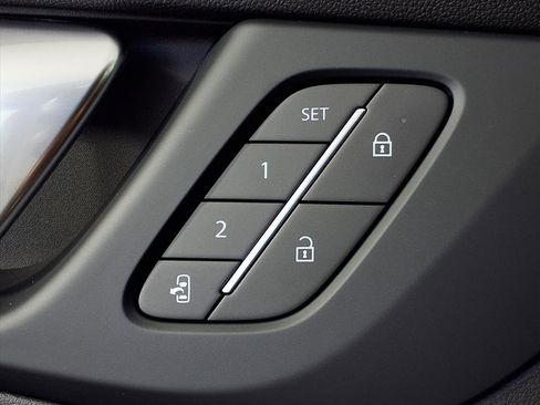 New 2026 Buick Enclave Sport Touring w/ Power Package image 8