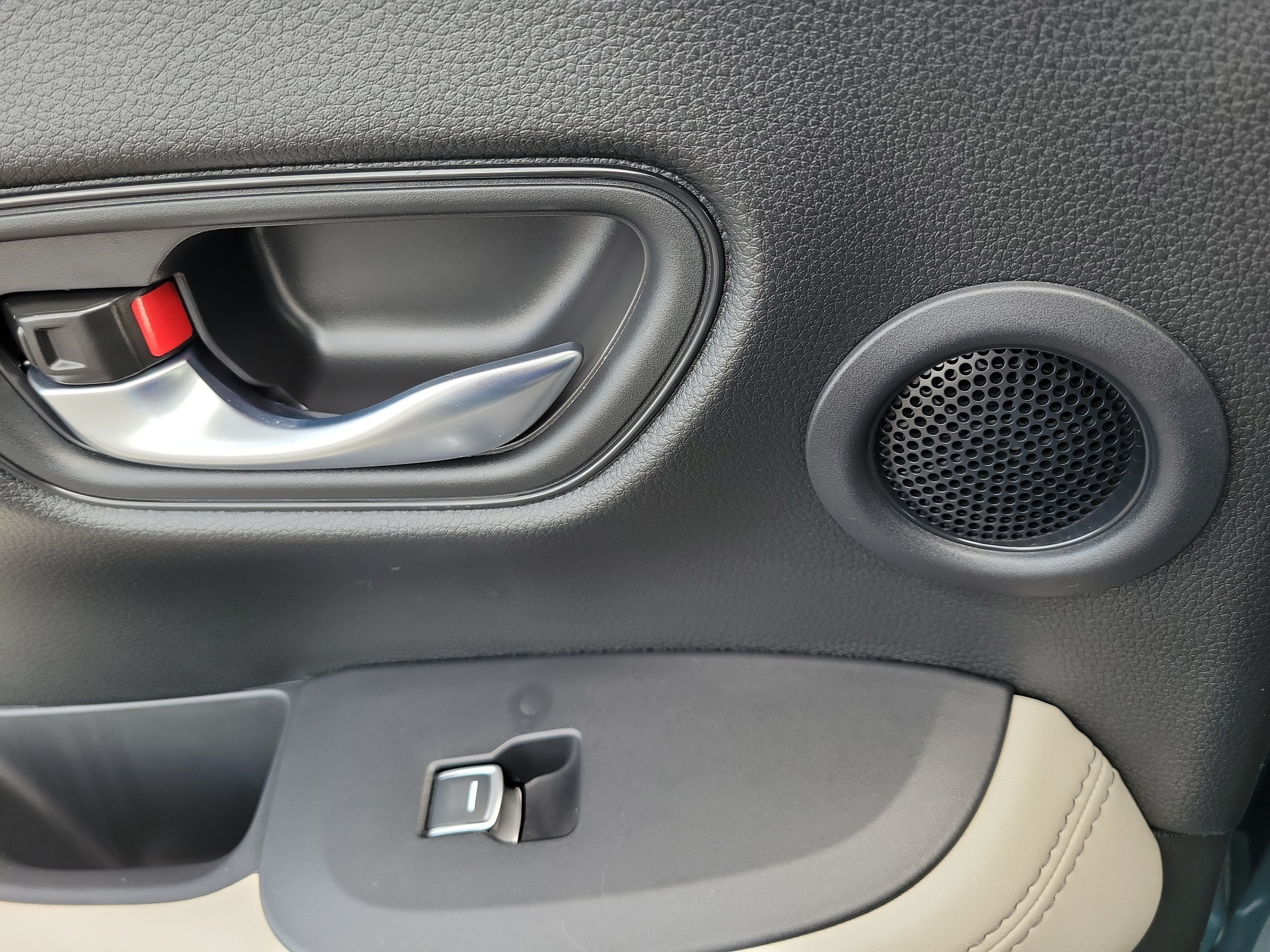 Used 2026 Honda HR-V EX-L image 16