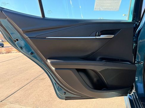 Used 2025 Toyota Camry SE w/ Convenience Package image 25