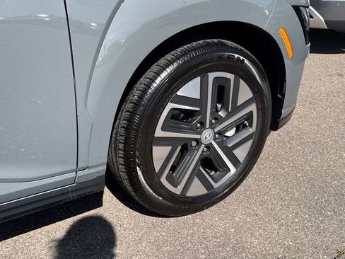 Certified 2023 Hyundai Kona SE w/ Cargo Package FWD image 8