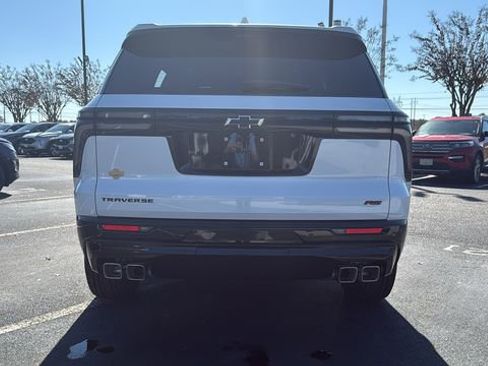 New 2026 Chevrolet Traverse RS w/ LPO, Floor Liner Package image 6